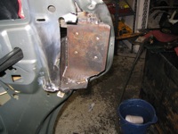 Door side mount plate